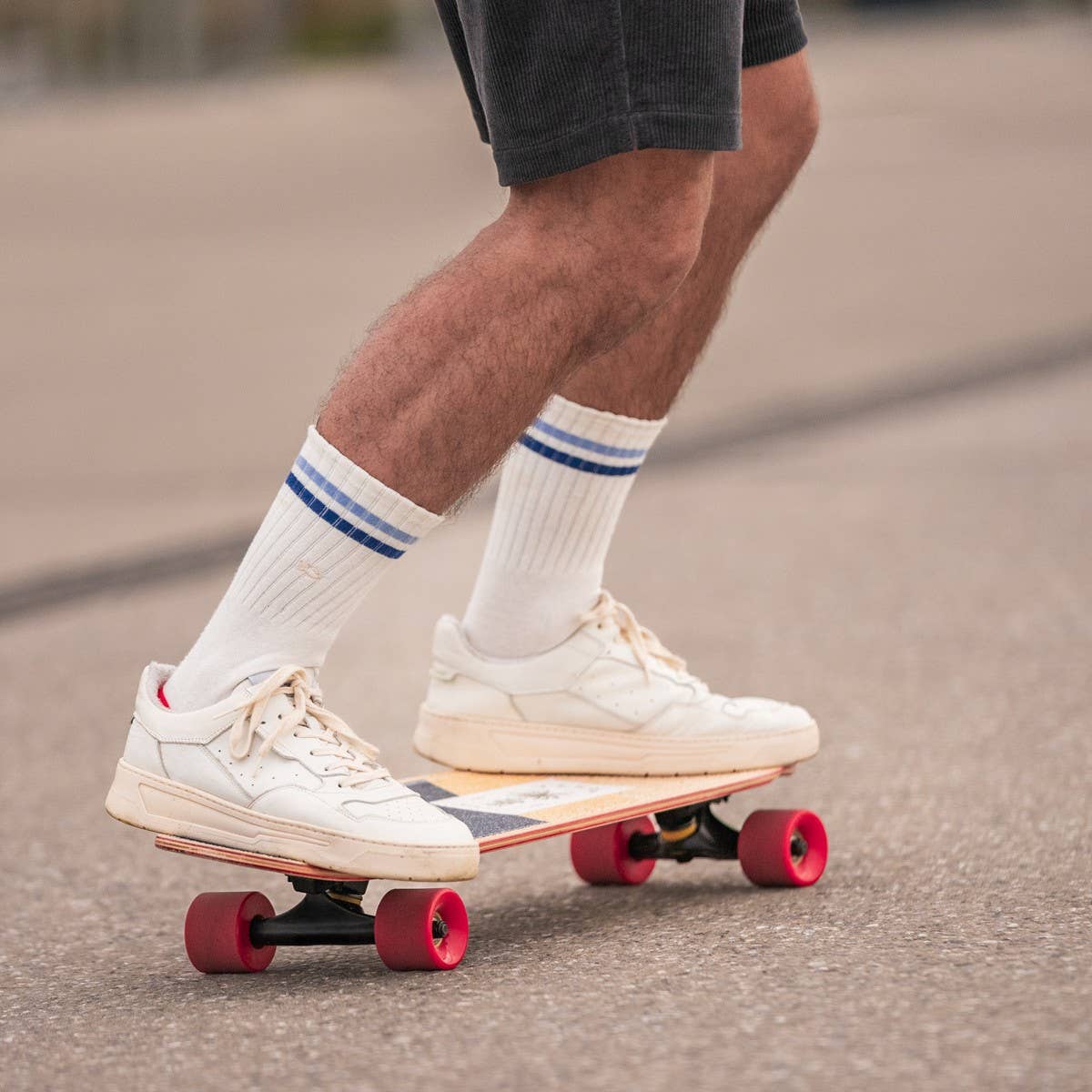 BILLYBELT Retro Socks - White with Blue Stripe