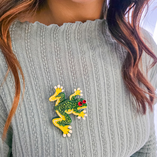 Tjawan Ritjinguthinha (Frog) Brooch