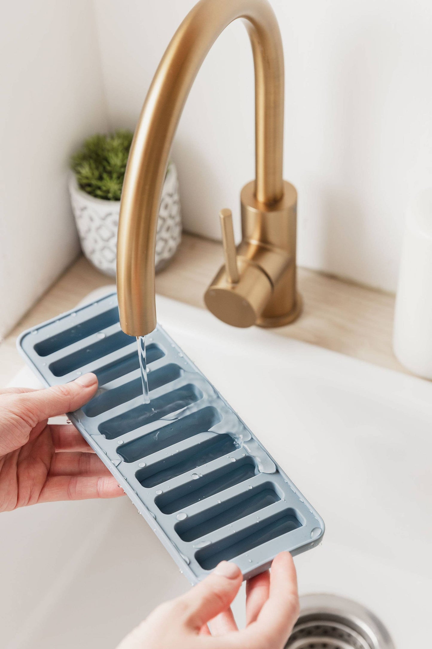 Bottle Stick Silicone Ice Cube Tray