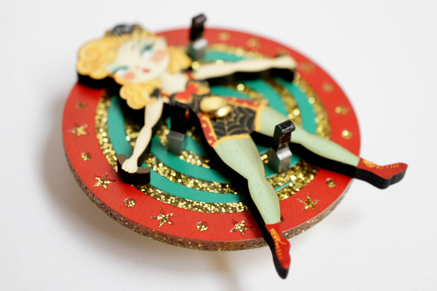 Throwing Knife Brooch