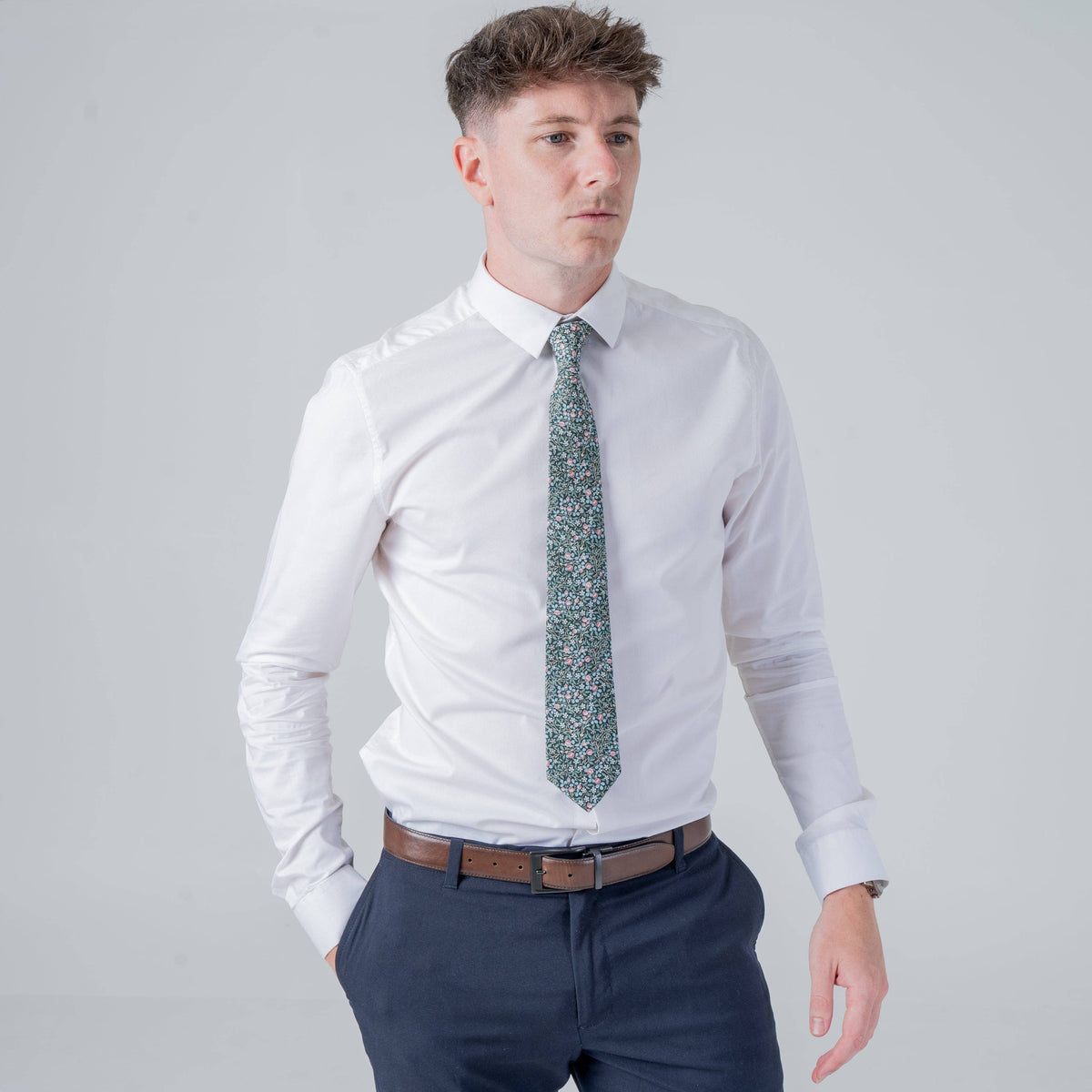 Clover Grove Cotton Tie