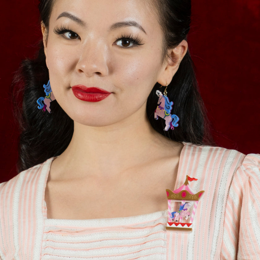 Carousel for One Brooch