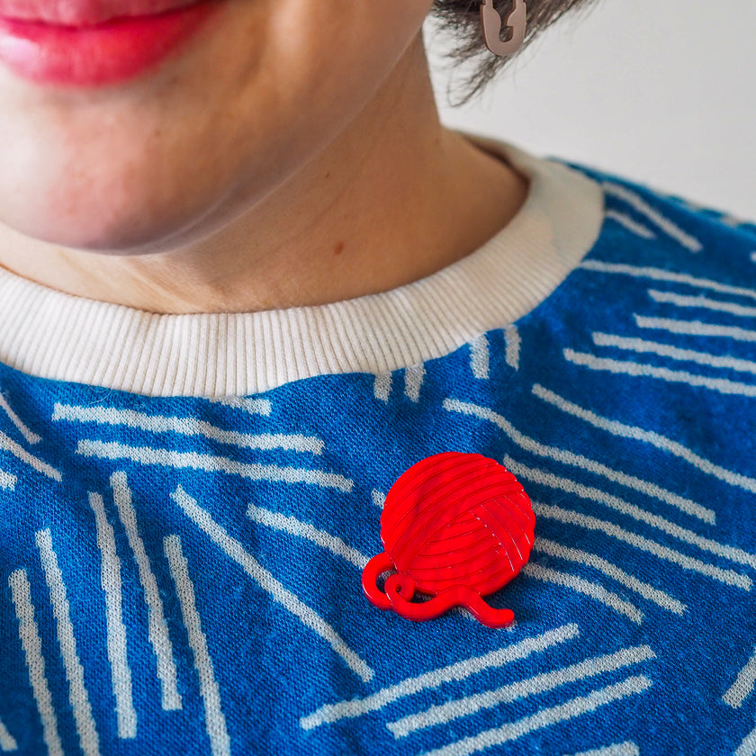 Ball of Yarn Simplified Mini Brooch