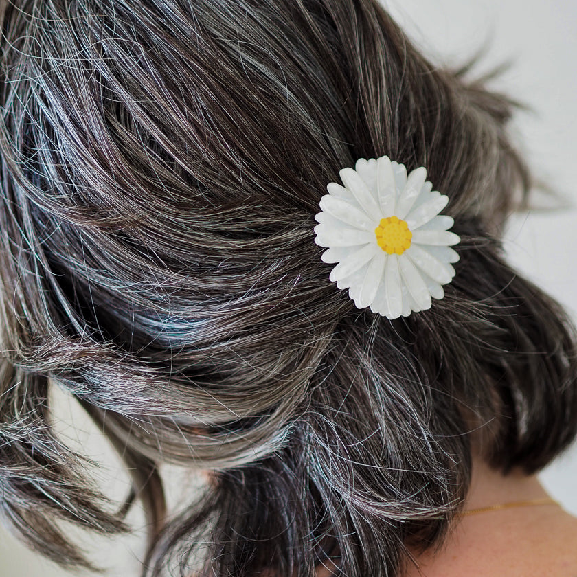 Cut-leaf Daisy Large Hair Clip – 1 Piece