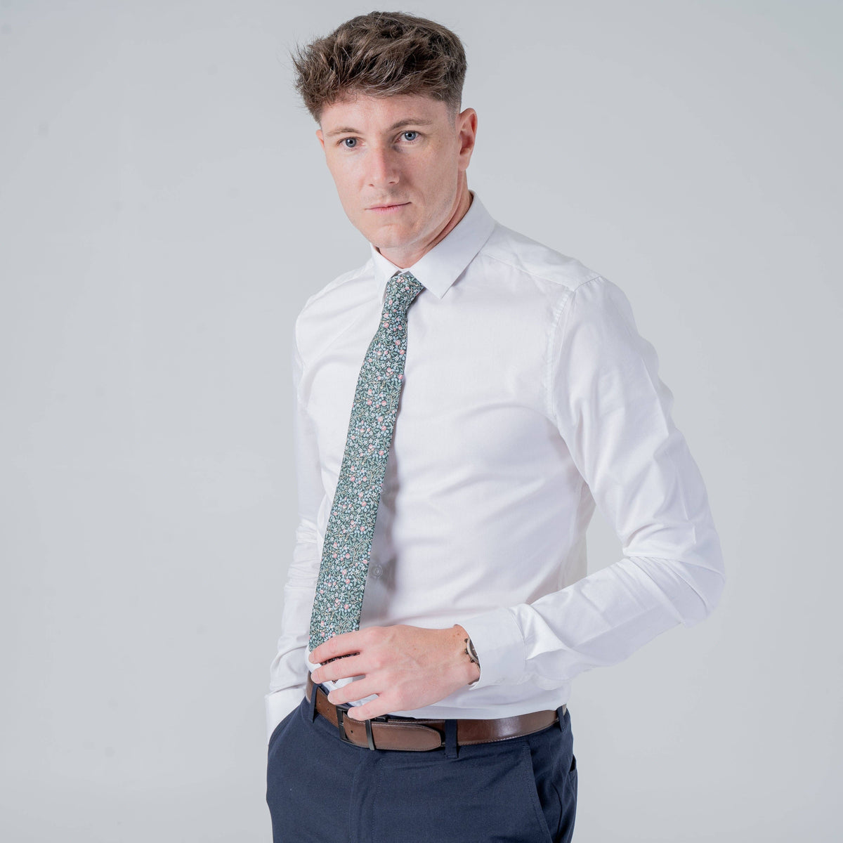 Clover Grove Cotton Tie