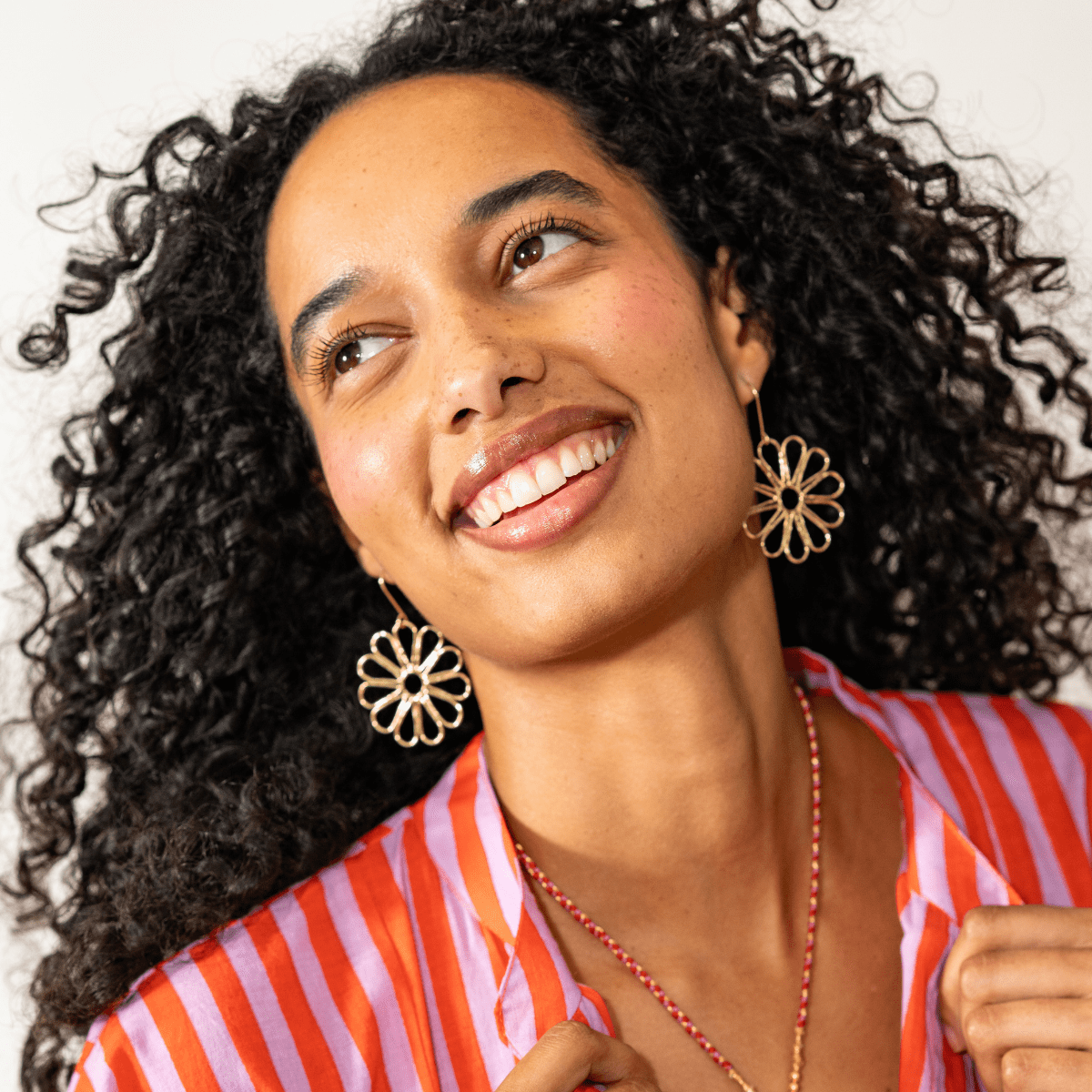 Stella Big Daisy Dangle Earrings