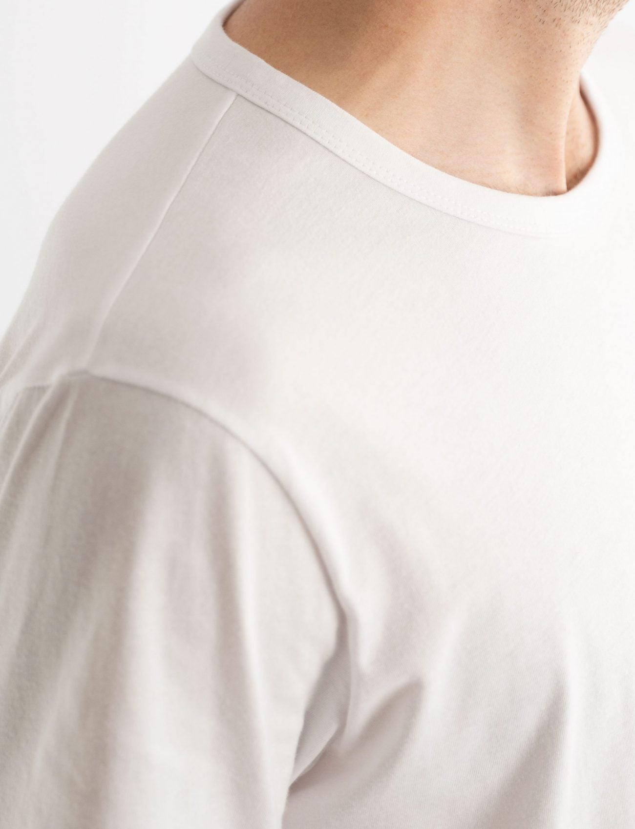 Classic Crew Tee White Smiley